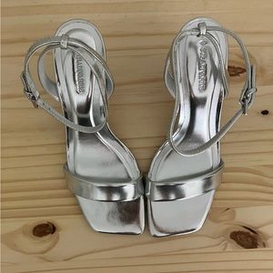 Stradivarius sling back heeled sandals in silver US8